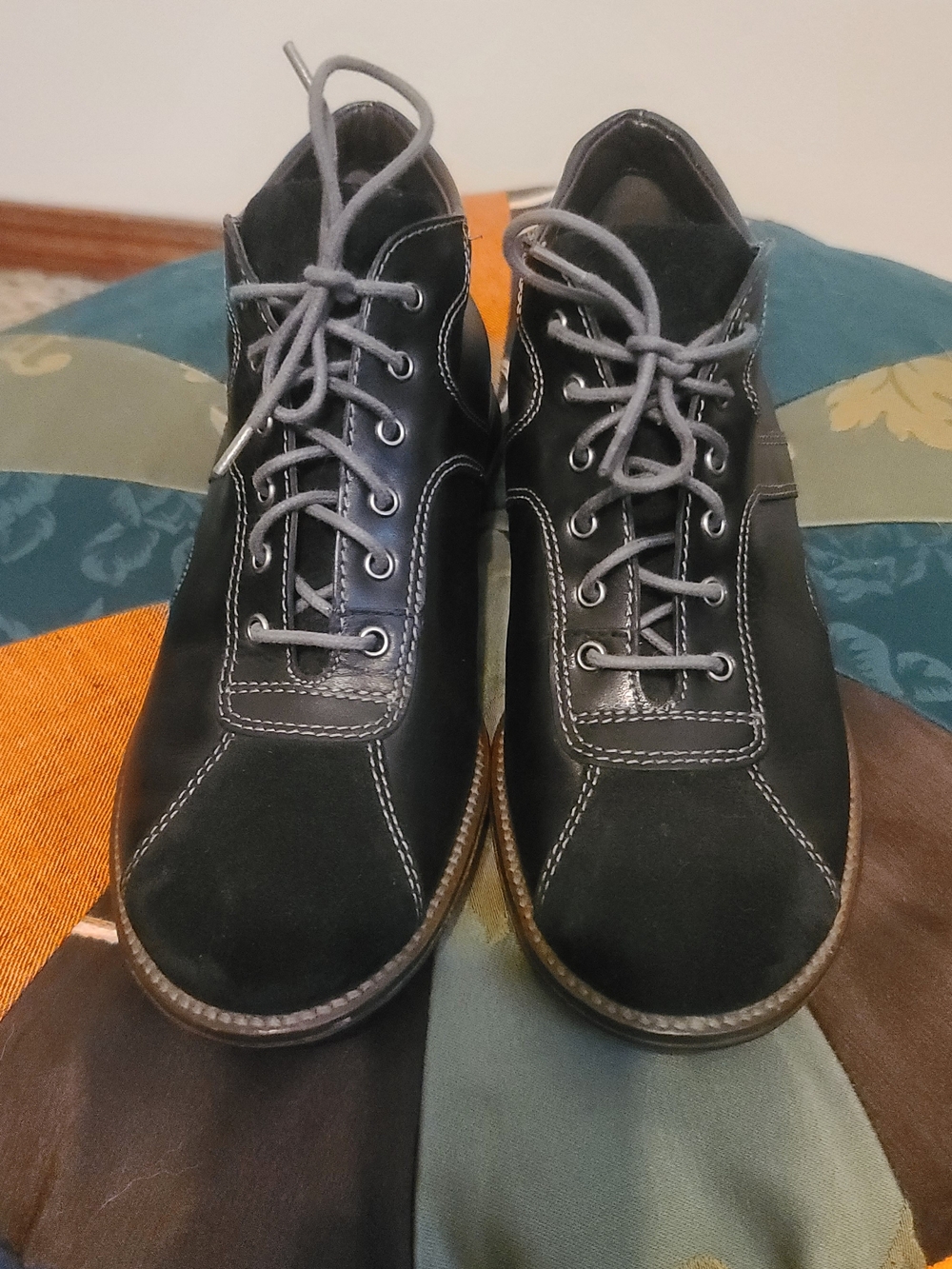 Women's Leather Casual Walking Shoes
